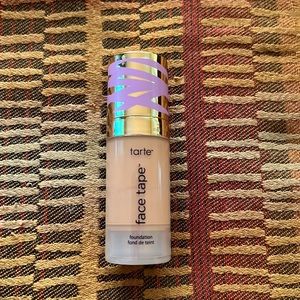 Tarte Foundation (MINI)